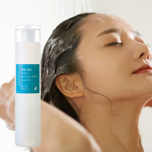 頭皮と髪をやさしくクレンジングするシャンプー