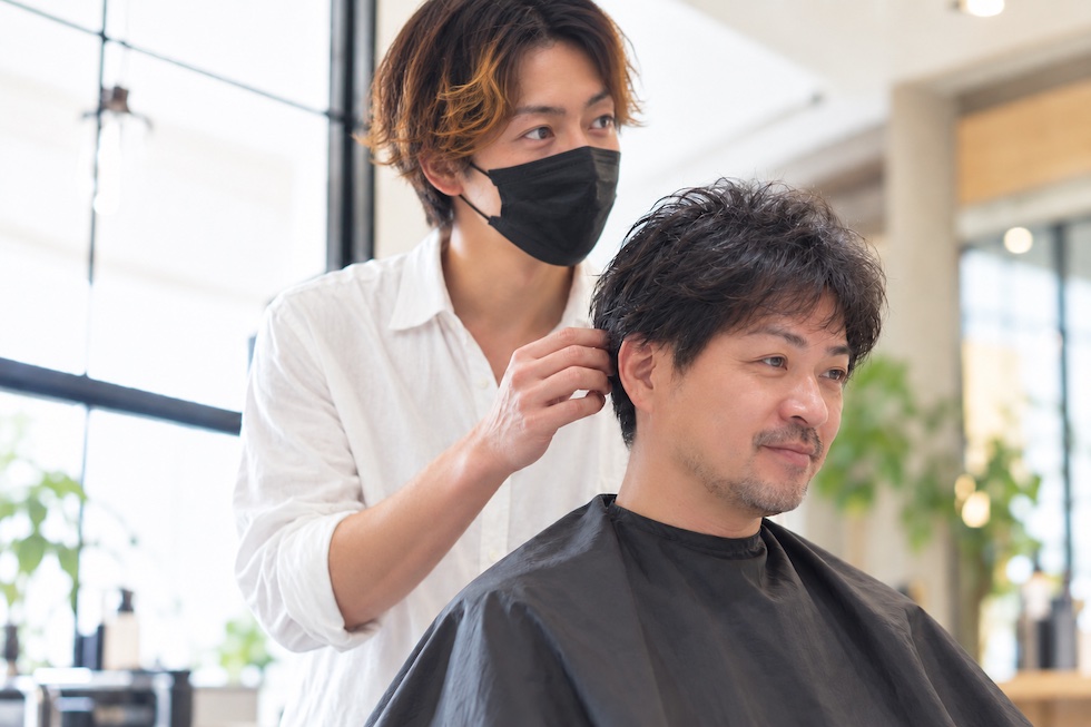 40代・50代の男性が垢抜ける、トレンドヘアスタイル７選〜ポイントは縦のシルエット！